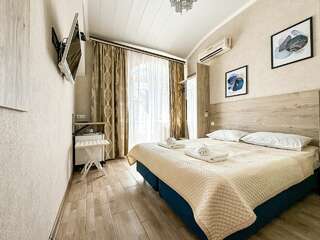 Гостевой дом Ольга Анапа Стандартный двухместный номер с 1 кроватью или 2 отдельными кроватями и балконом-2