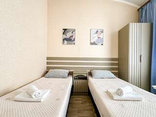 Гостевой дом Ольга Анапа Стандартный двухместный номер с 1 кроватью или 2 отдельными кроватями и балконом-6