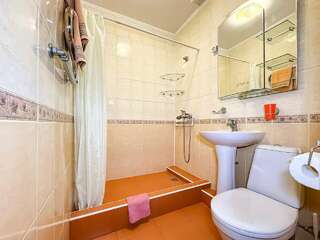 Гостевой дом Ольга Анапа Стандартный четырехместный номер-6