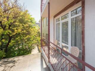 Гостевой дом Ольга Анапа Трехместный номер с балконом-3